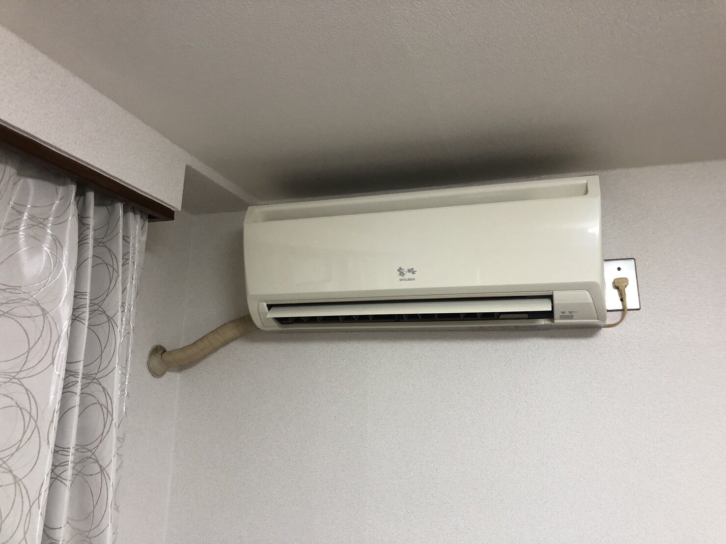 柏市、エアコン取り付け